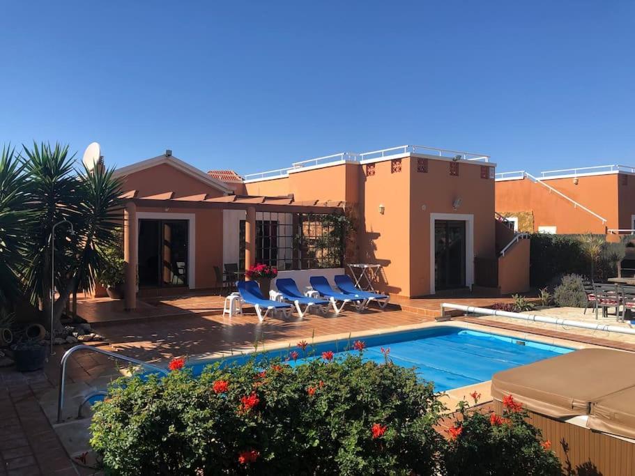 Casa Piedra, Luxury Family Front Line Golf, Hot Tub,Pool Table, 8 Pers, Caleta De Fuste Villa ภายนอก รูปภาพ
