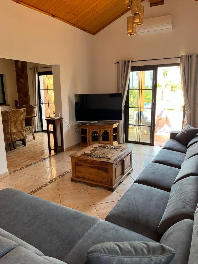 Casa Piedra, Luxury Family Front Line Golf, Hot Tub,Pool Table, 8 Pers, Caleta De Fuste Villa ภายนอก รูปภาพ